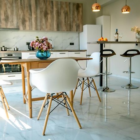 Miracle Luxury Apartments Peraía Dış mekan fotoğraf